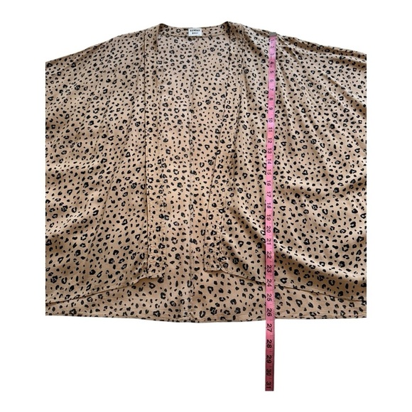 Aritzia | Sunday Best Cosima Kimono Leopard Print - Size Small / Medium - Picture 9 of 11